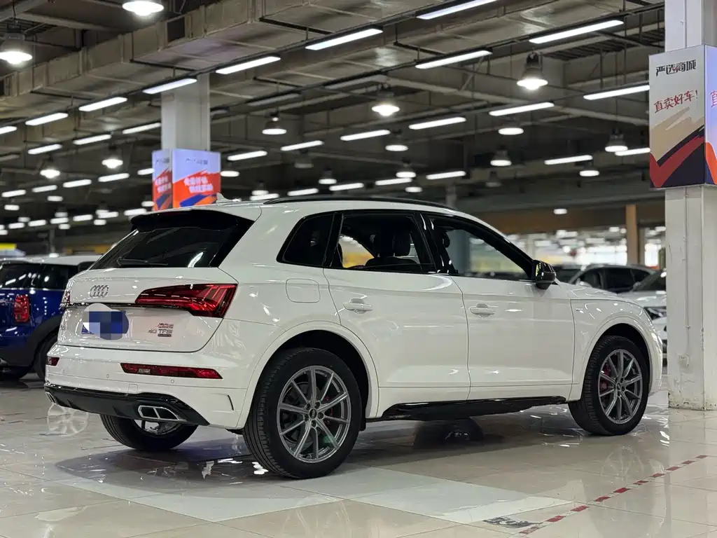 Audi Q5L 2024 40 TFSI Luxury