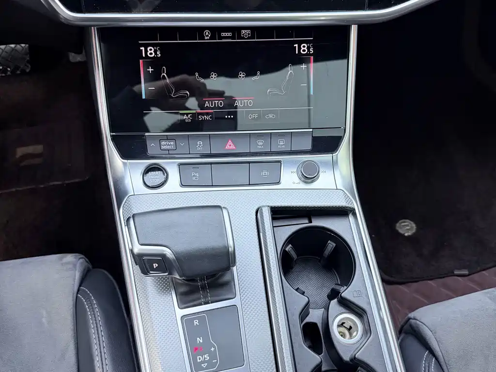 Audi A6L — миниатюра 11