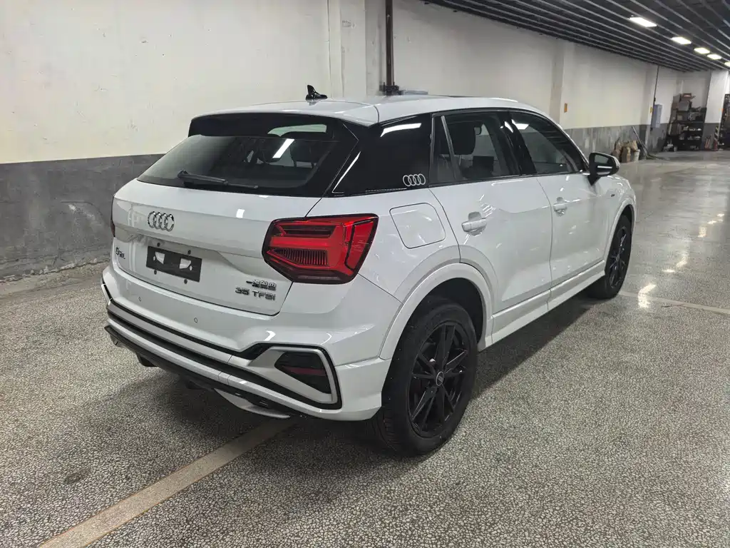 Audi Q2L — миниатюра 6