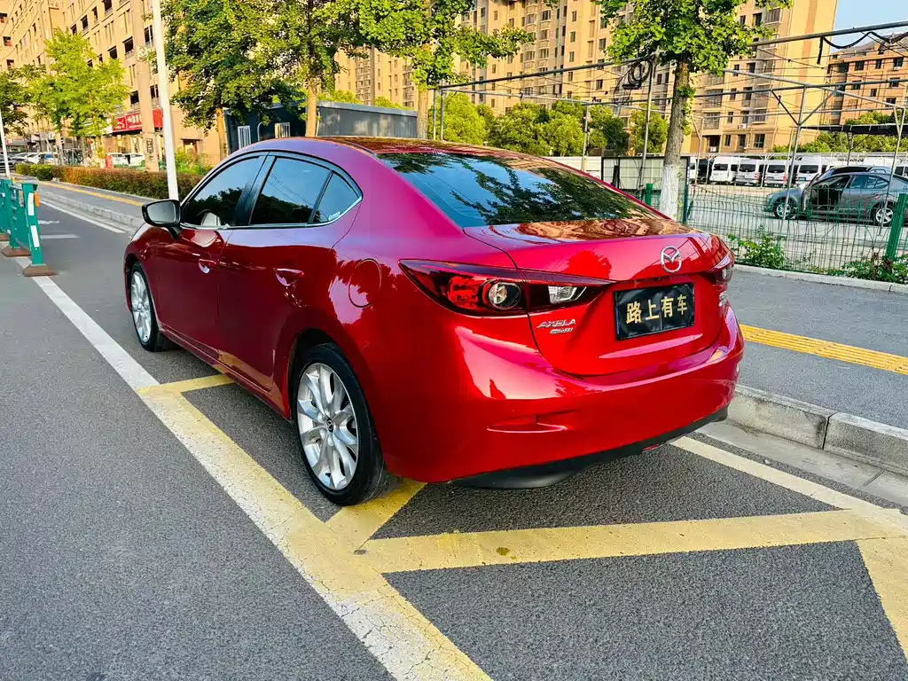 Mazda Mazda3 3 2016 2.0L AT Flagship