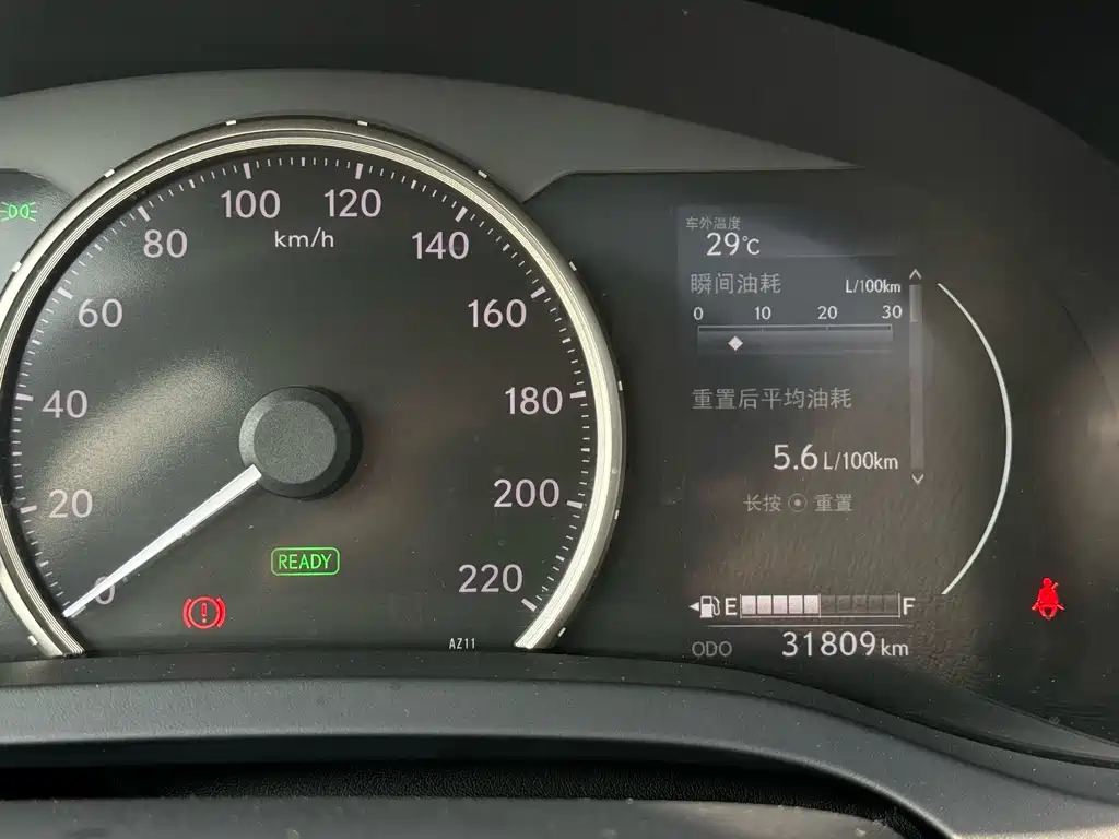 Lexus CT — миниатюра 13