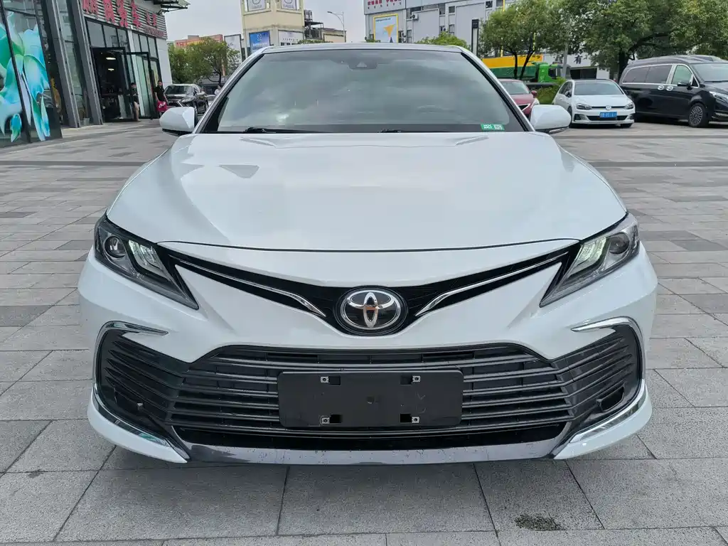 Toyota Camry 2021