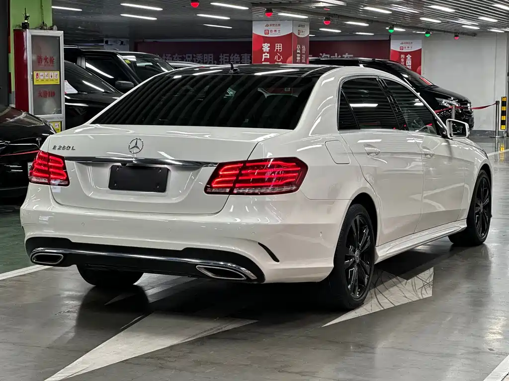 Mercedes-Benz E-Class — миниатюра 4