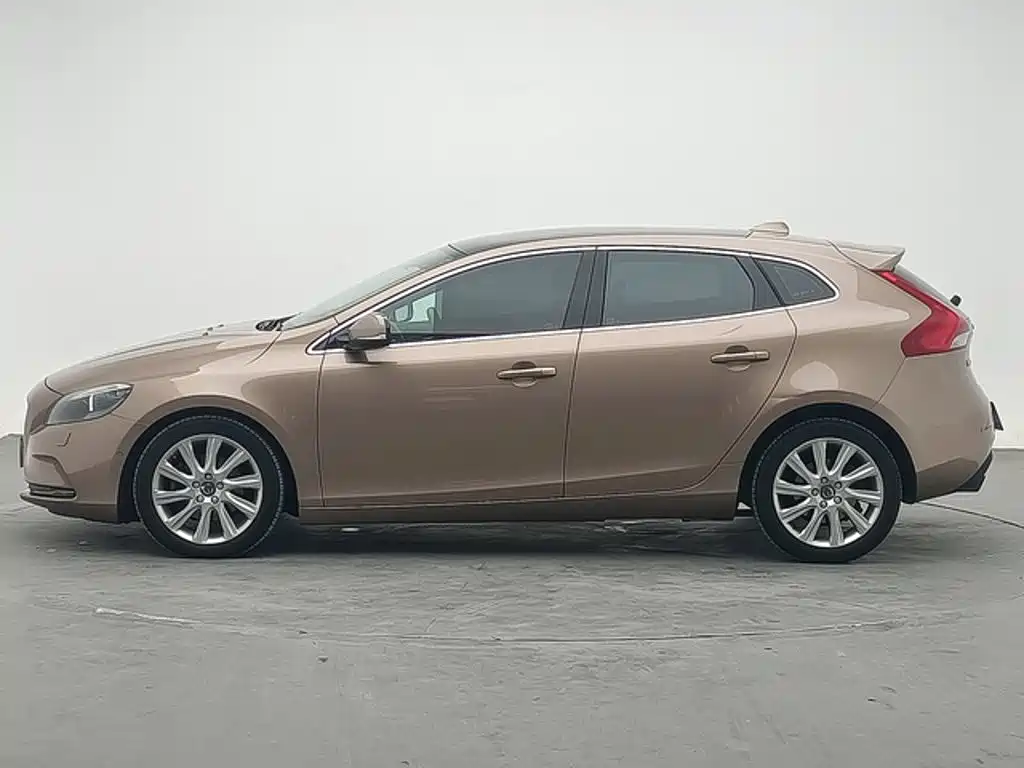 Volvo V40 — миниатюра 4