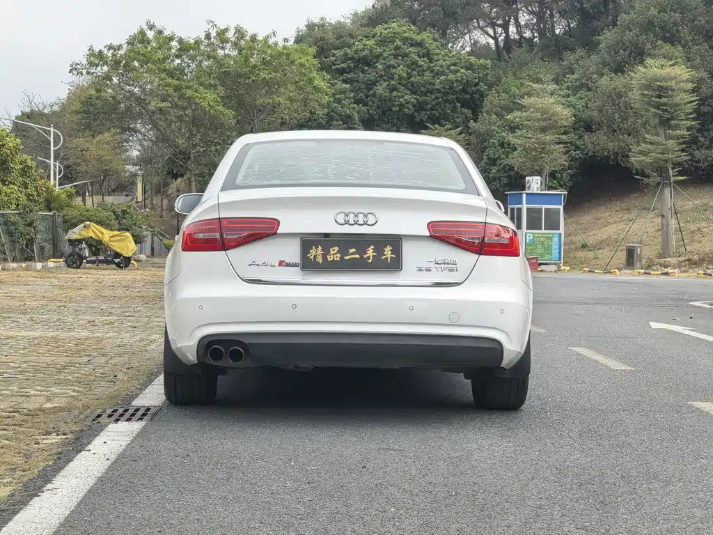 AUDI A4L
