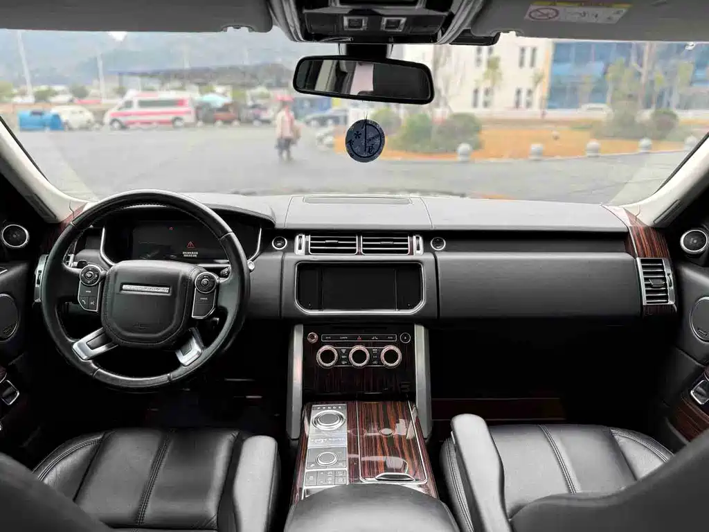 Land Rover Range Rover 2015 3.0 TDV6 Vogue