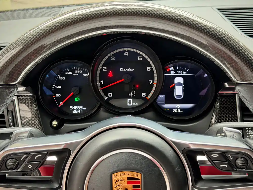 Porsche Macan — миниатюра 11
