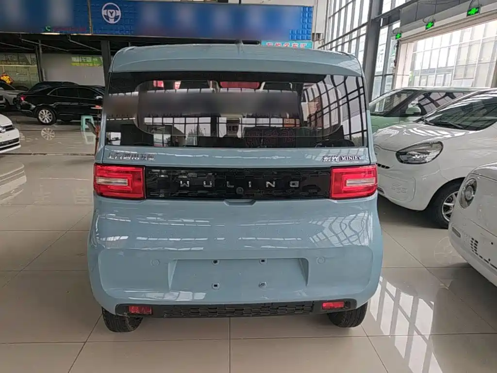 Wuling MINIEV — миниатюра 6