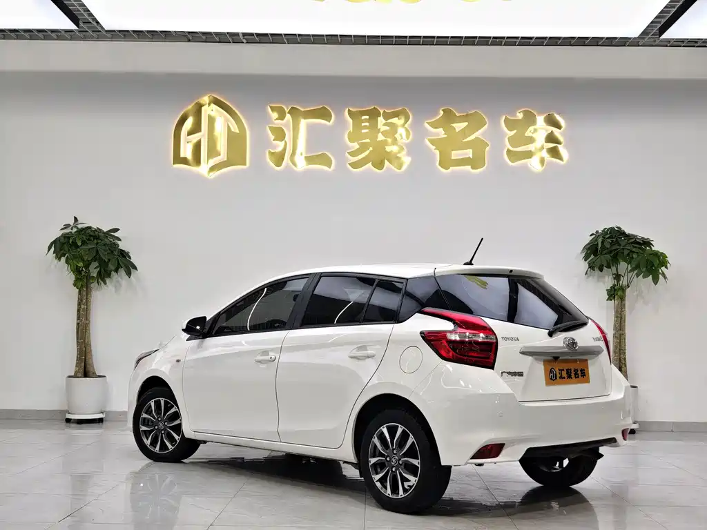 Toyota Yaris L — миниатюра 9