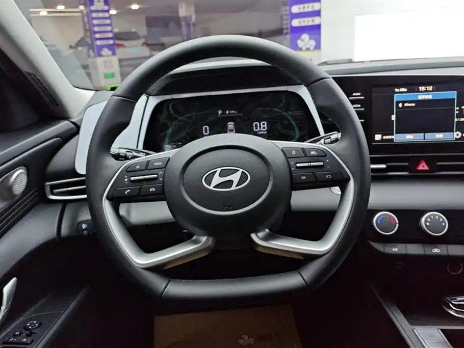 Hyundai Elantra 2025 Синий из Китая