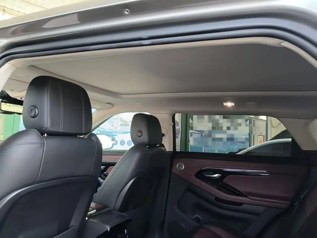 Land Rover Evoque — миниатюра 18