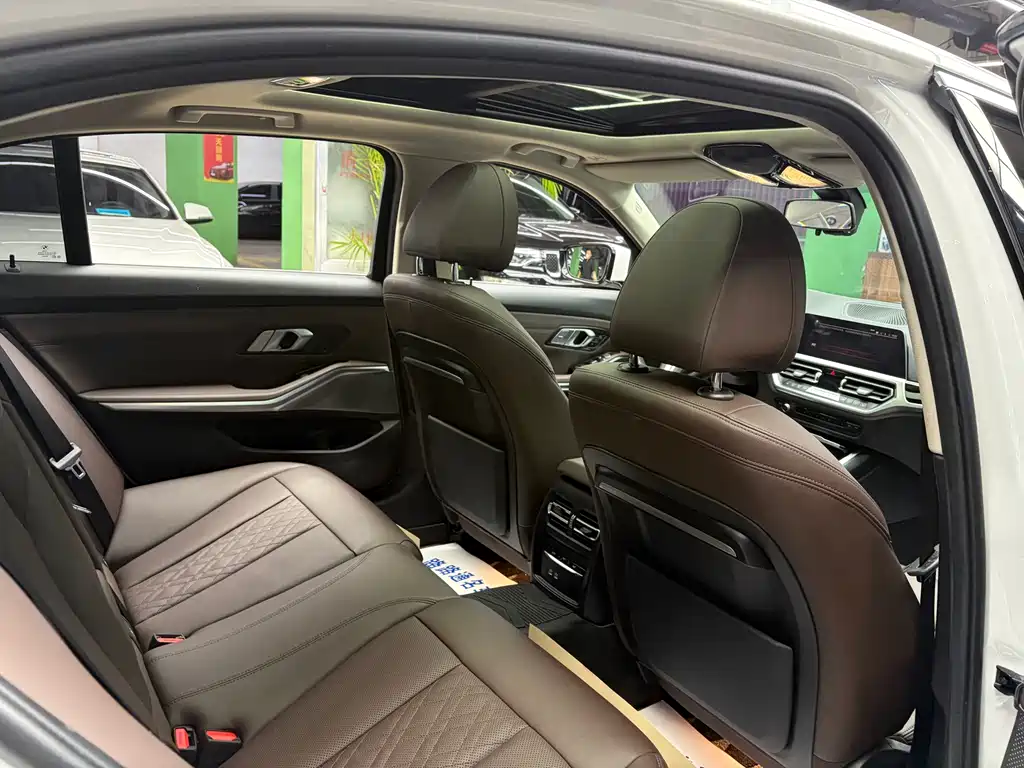 BMW 3 Series — миниатюра 9
