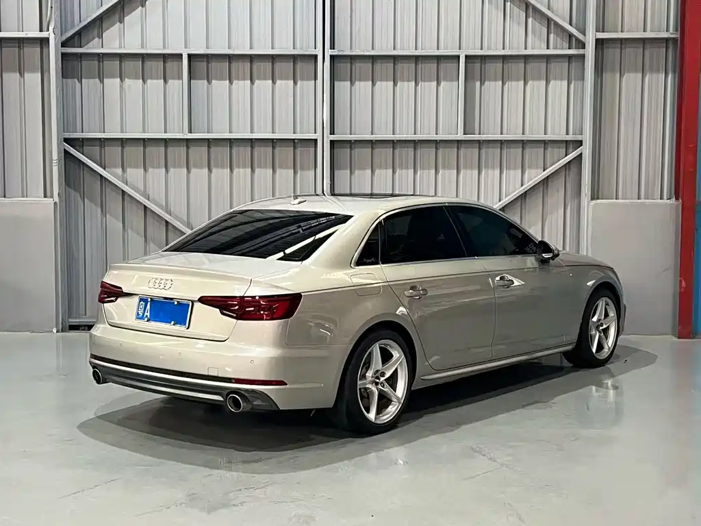 Audi A4L — миниатюра 7