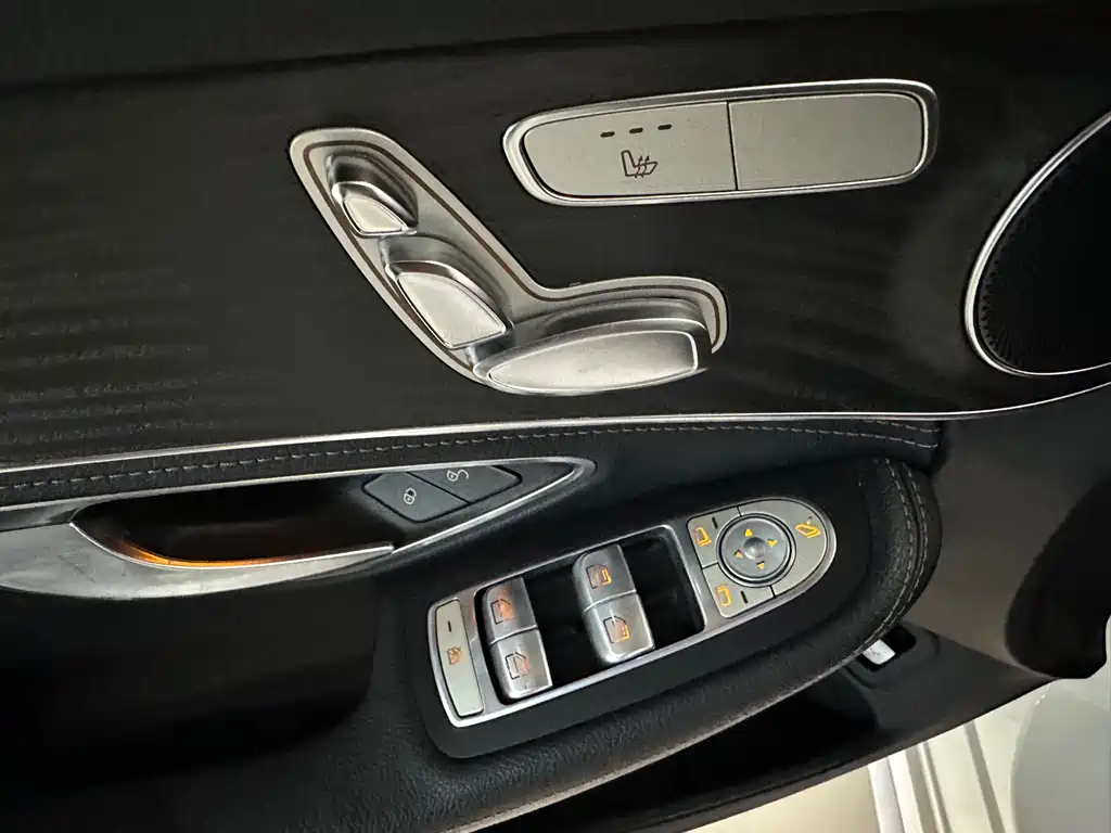 MERCEDES-BENZ C CLASS