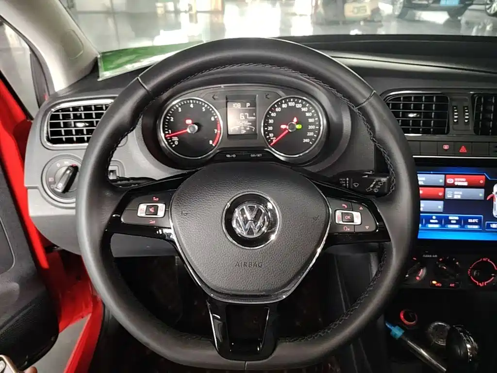 Volkswagen Polo — миниатюра 11