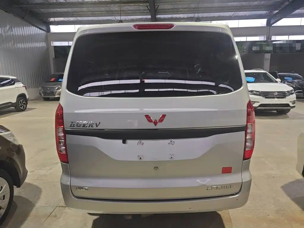 Wuling Hongguang V — миниатюра 6