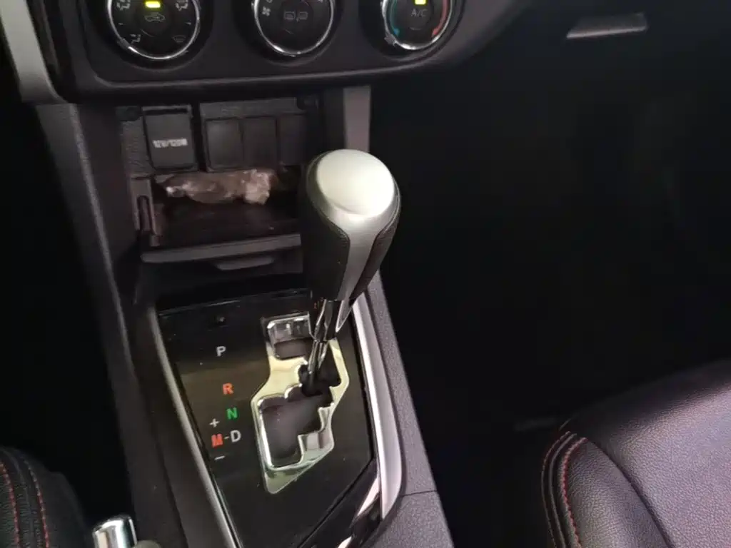 Toyota Corolla — миниатюра 14