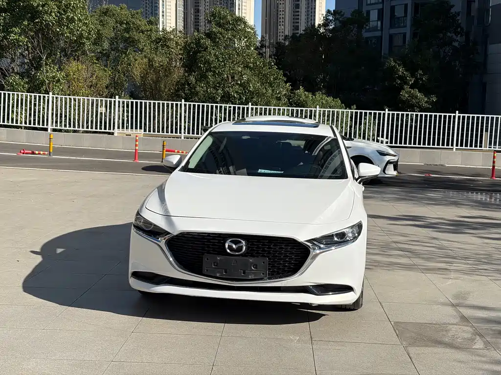 Mazda 3 Axela — миниатюра 2