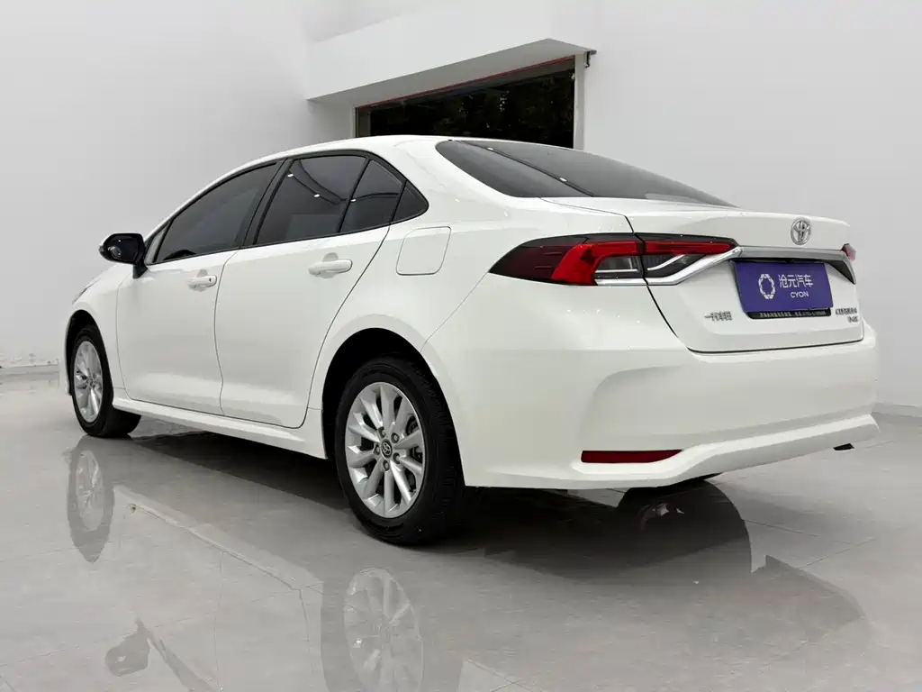 Toyota Corolla — миниатюра 4