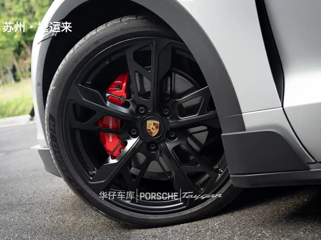 Porsche Taycan — миниатюра 11