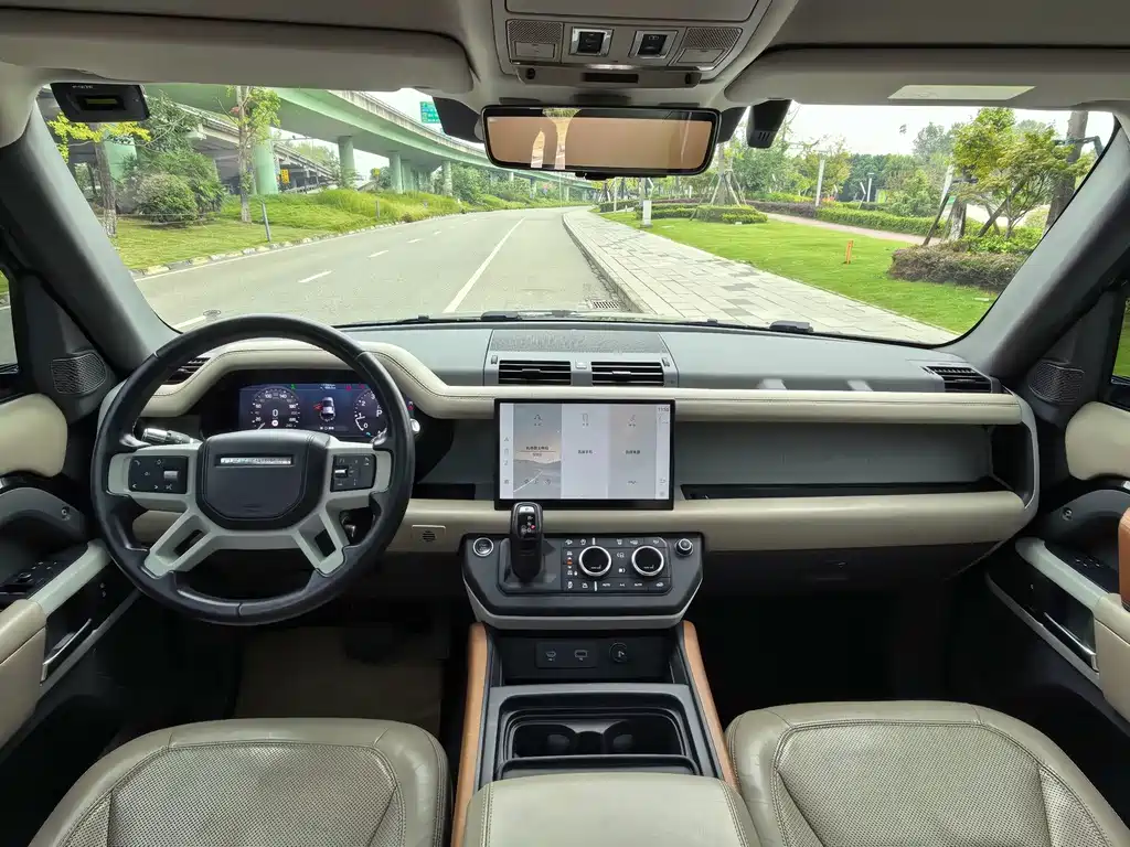 Land Rover Defender — миниатюра 11