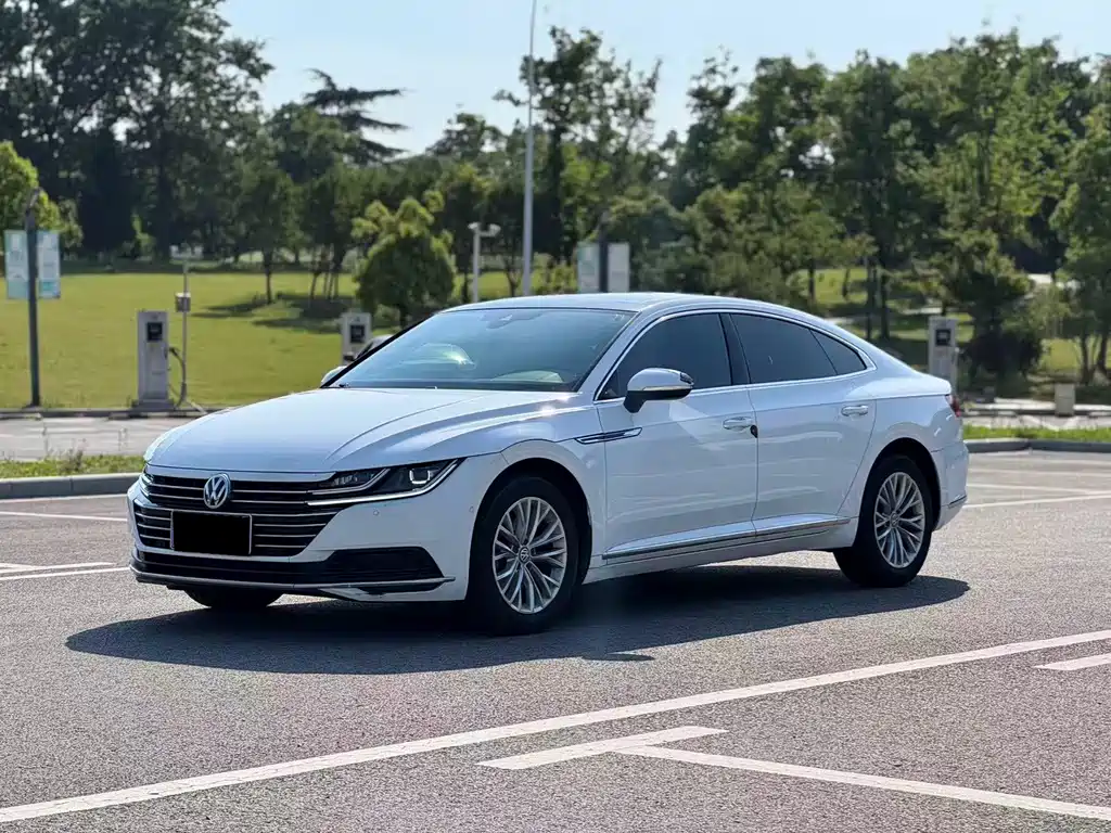 Volkswagen FAW - Passat CC CC 2019 330TSI VI