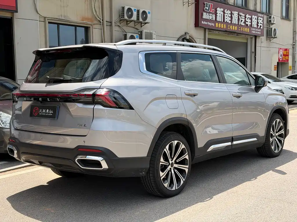 Geely Haoyue L — миниатюра 9