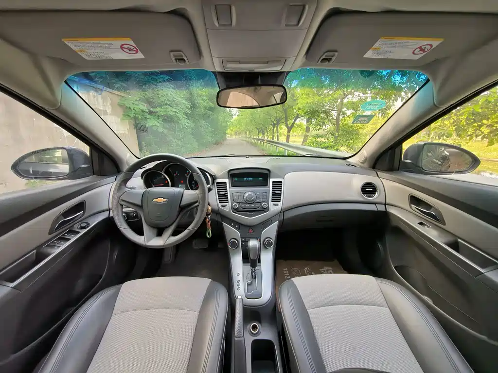 Chevrolet Cruze 2012 1.6L SE AT
