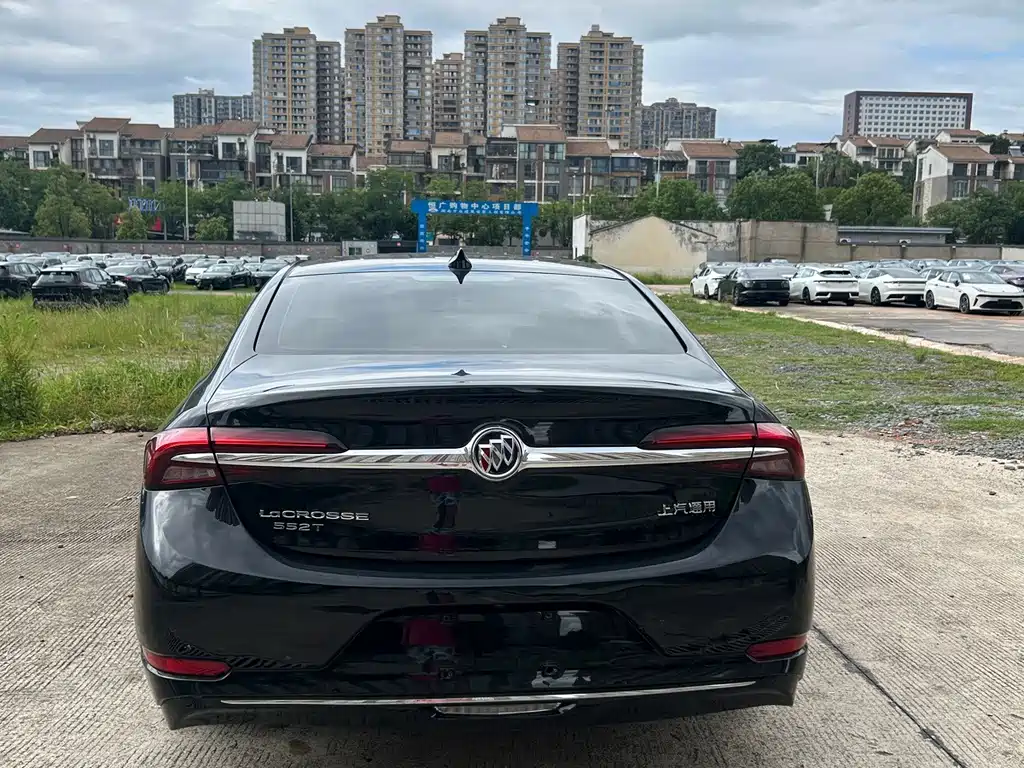 Buick LaCrosse — миниатюра 8