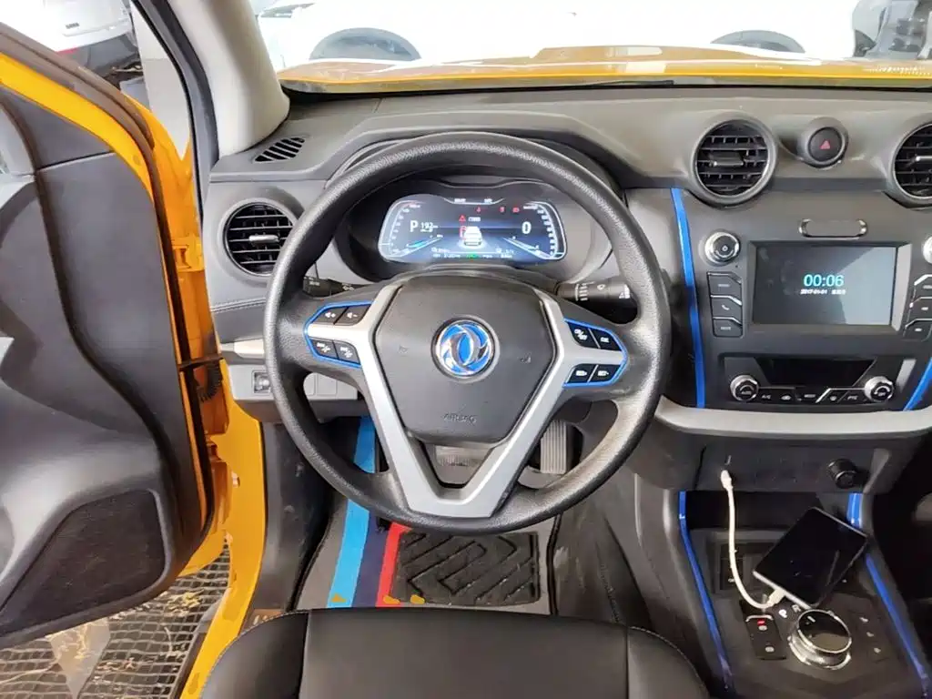 Dongfeng Rich 6 New Energy — миниатюра 11