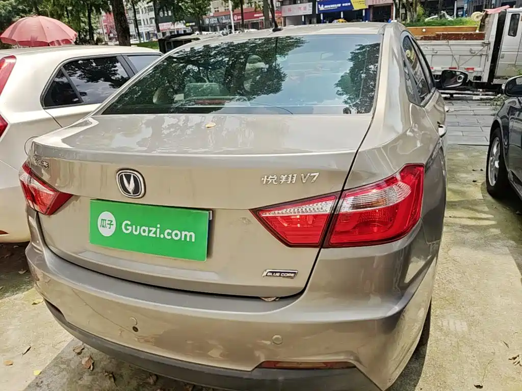 Changan V7 — миниатюра 6