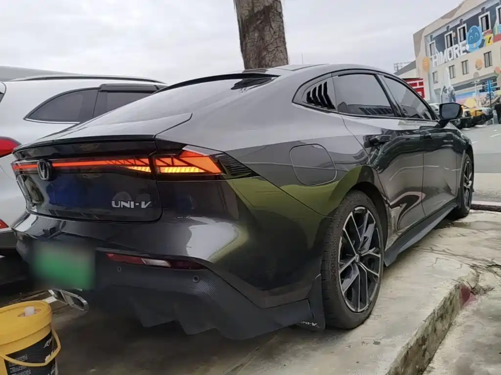 Changan UNI-V iDD — миниатюра 7
