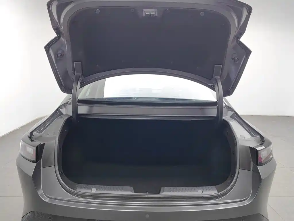 Changan Yida — миниатюра 16