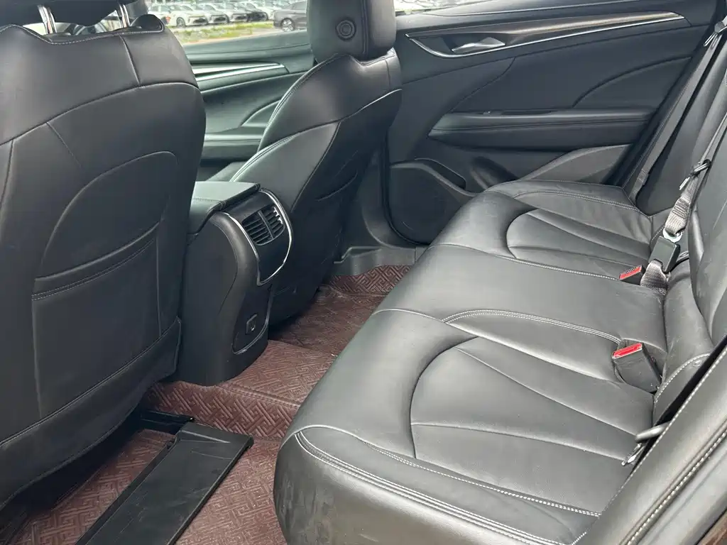 Buick LaCrosse — миниатюра 5