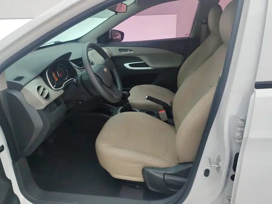Chevrolet Sail — миниатюра 9