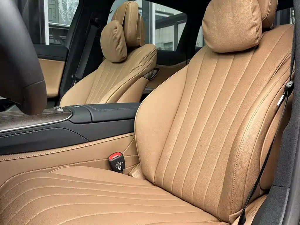 Mercedes-Benz E-Class — миниатюра 16