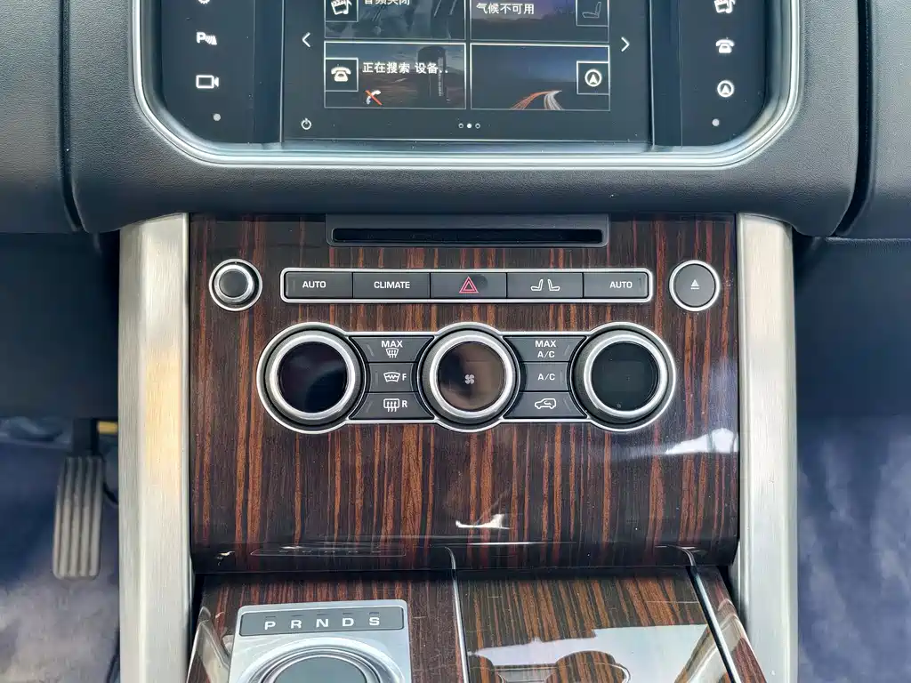 Land Rover Range Rover — миниатюра 44