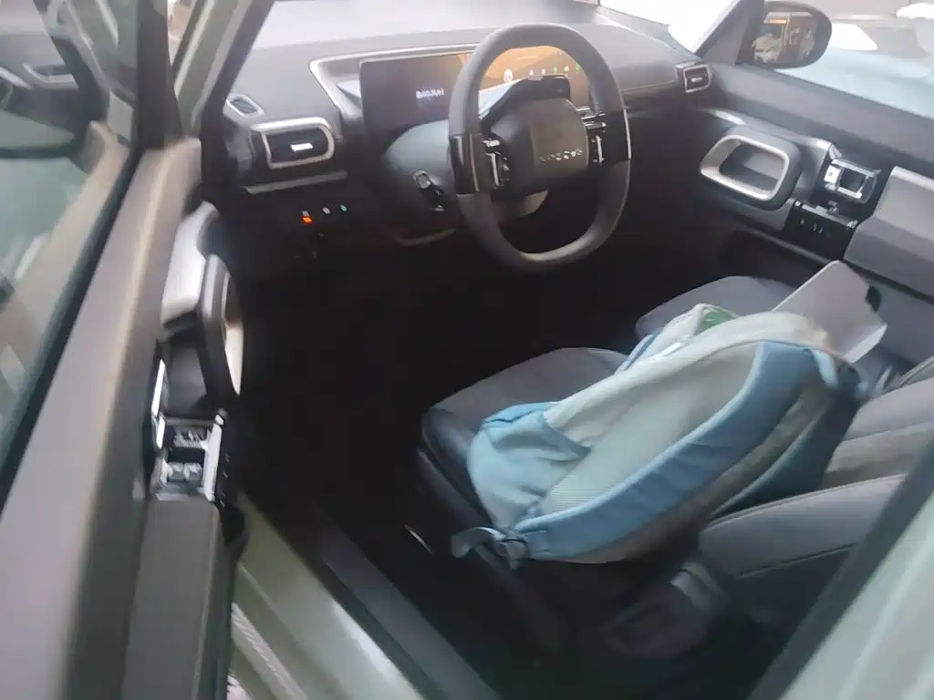Baojun KiWi EV — миниатюра 15