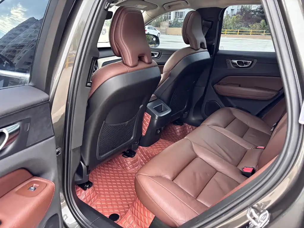 Volvo XC60 — миниатюра 13