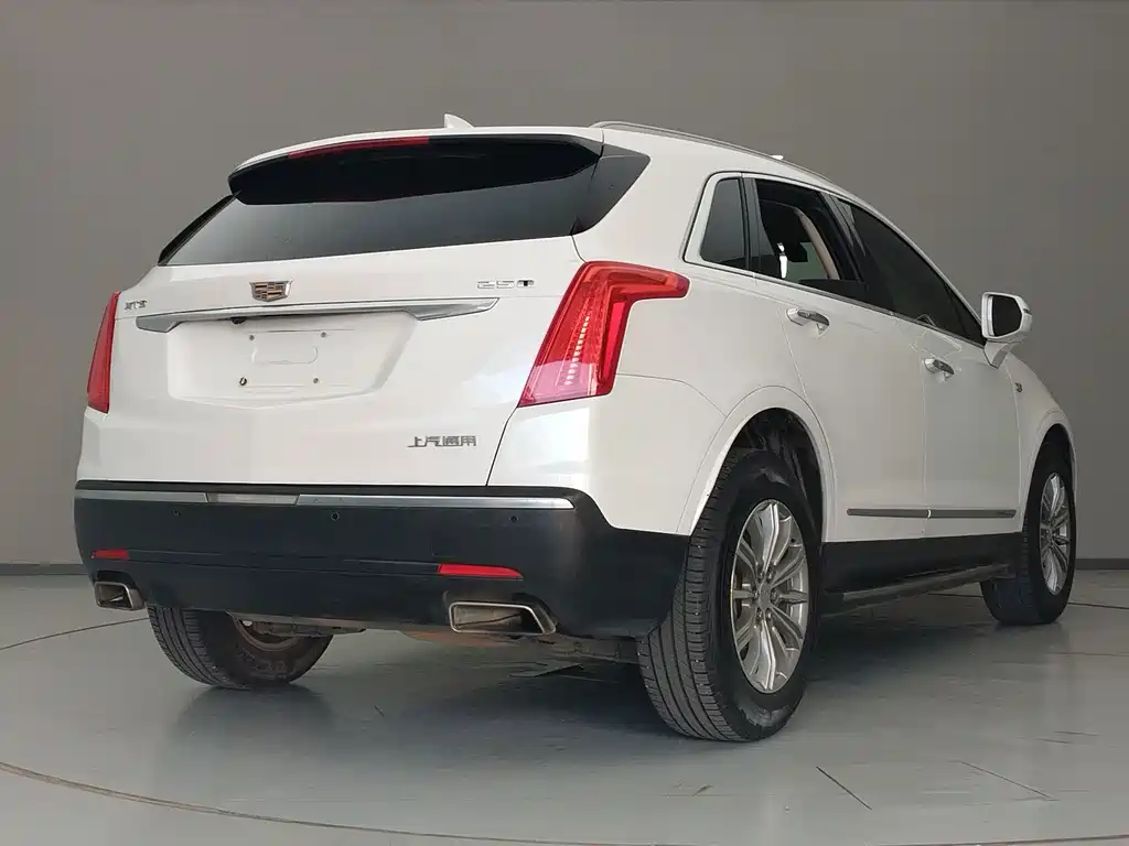 Cadillac XT5 — миниатюра 5