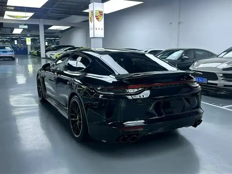 Porsche Panamera — миниатюра 8