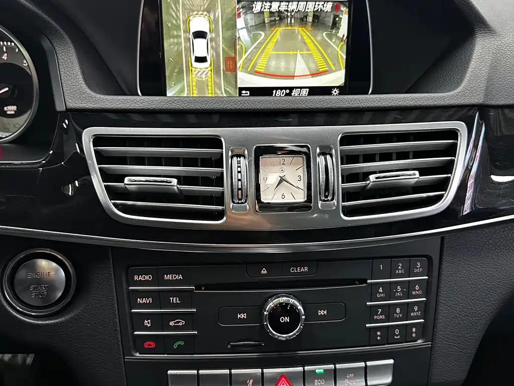 Mercedes-Benz E-Class — миниатюра 16