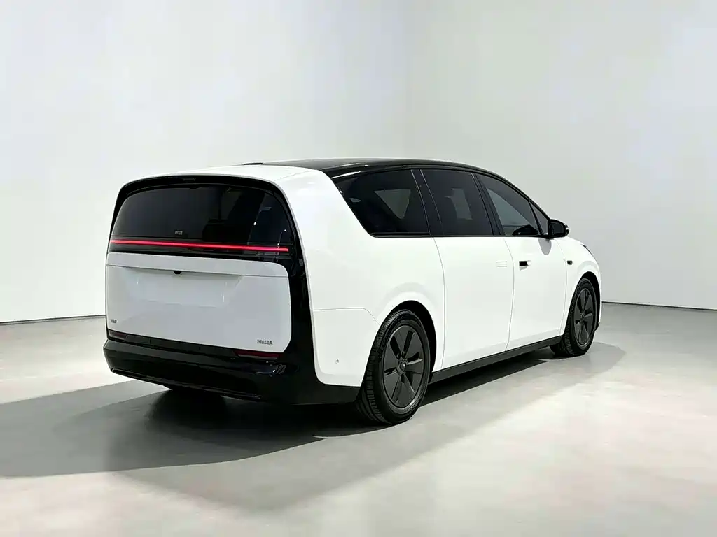 Li Auto Li MEGA — миниатюра 9