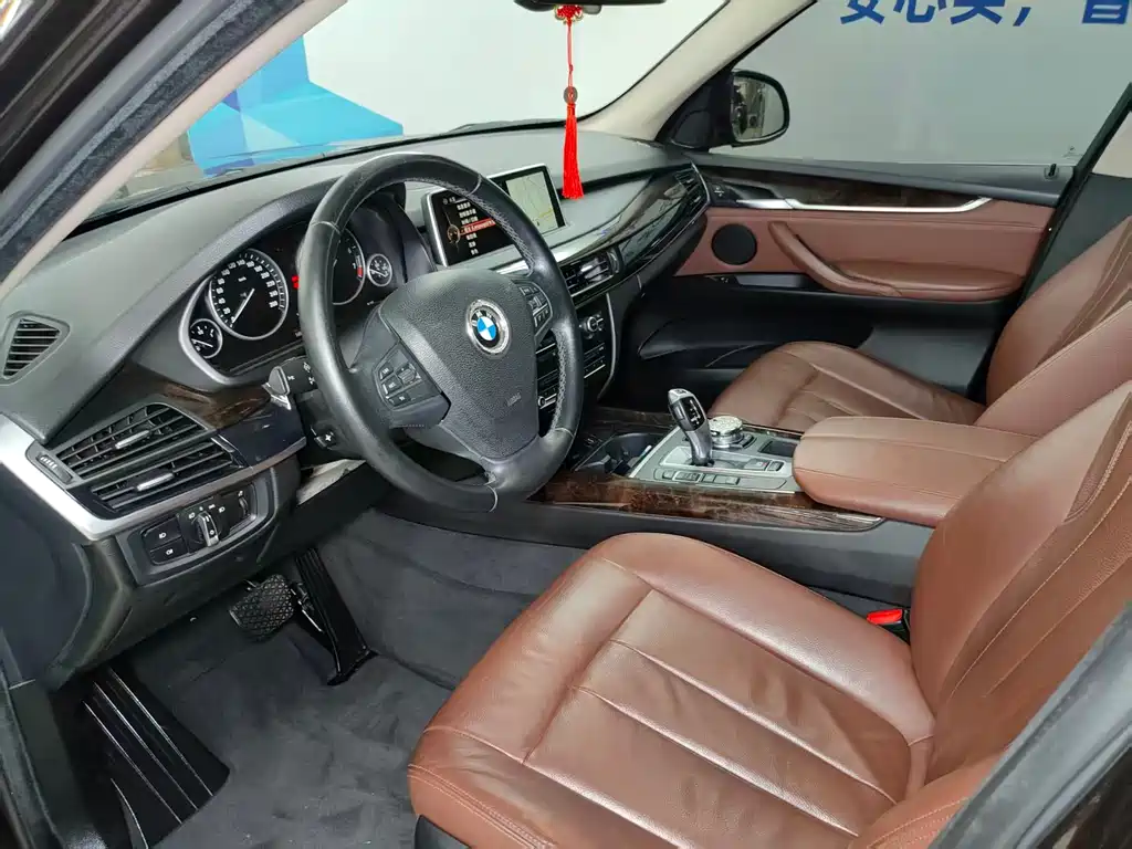 BMW X5 (Import) — миниатюра 6