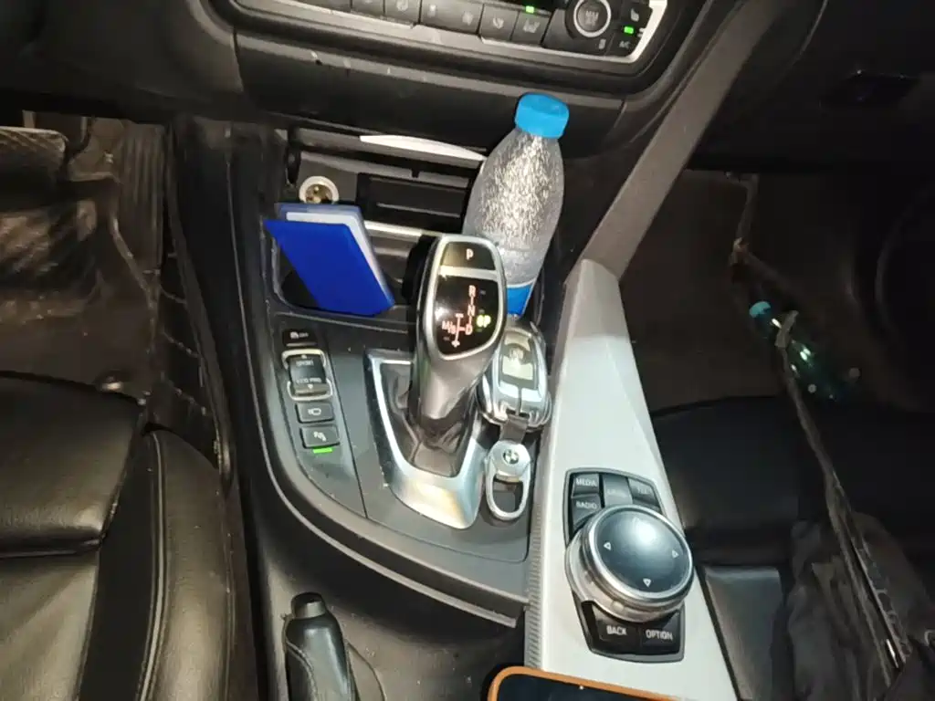 BMW 3 Series — миниатюра 14