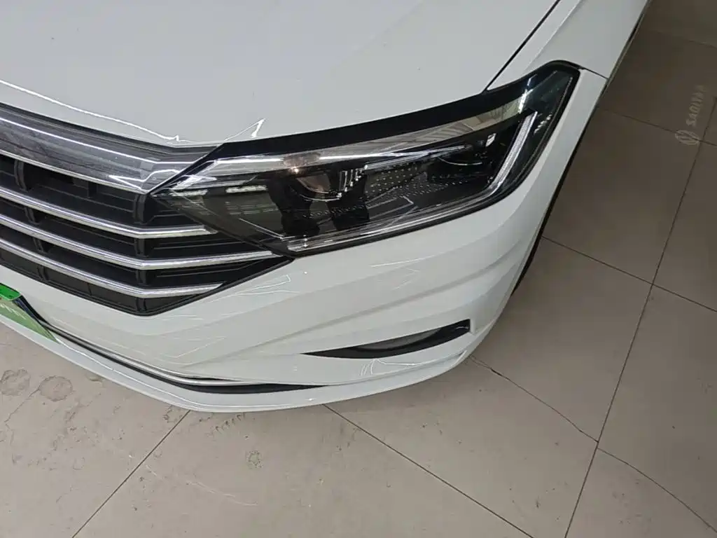 Volkswagen Sagitar — миниатюра 24