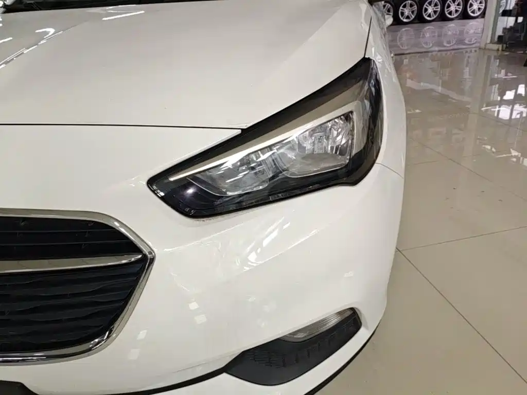 Buick Excelle — миниатюра 24