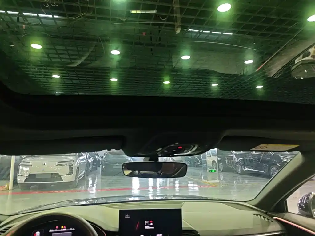 Audi A4L — миниатюра 18