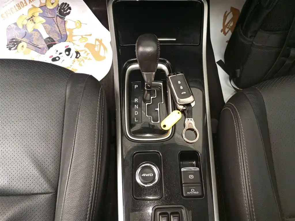 Mitsubishi Outlander 2018 2.4L Elite 5 мест