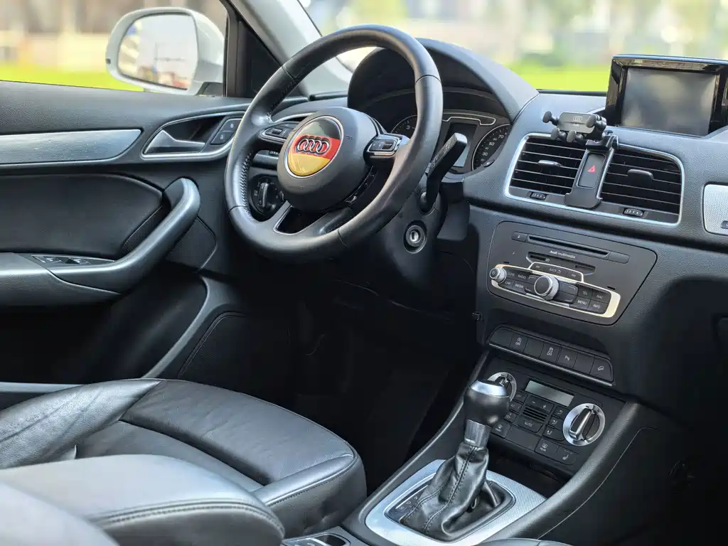 Audi Q3 — миниатюра 10
